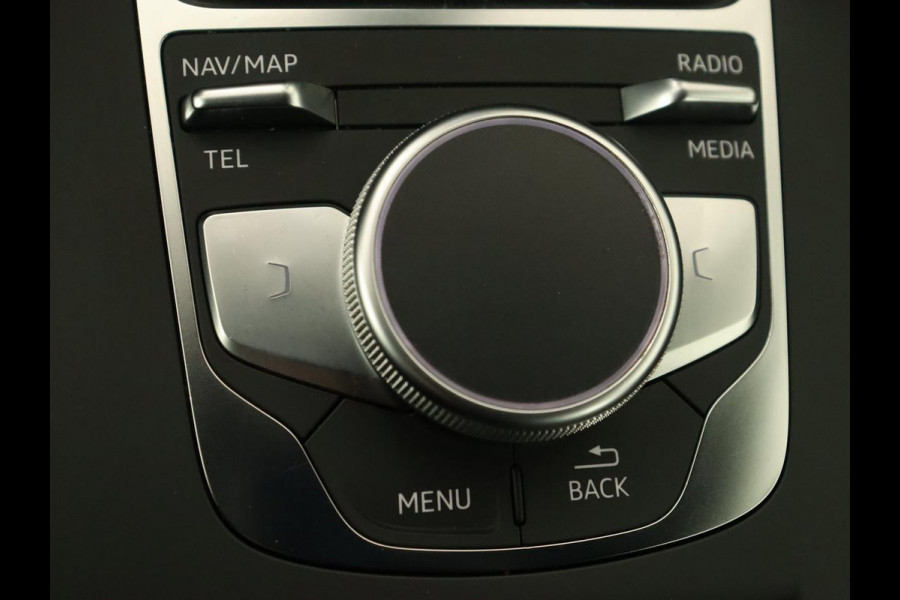 Audi A3 30 TFSI Advance Sport | Stoelverwarming | Virtual Cockpit | Carplay | Half leder | Navigatie | Full LED | Parkeerhulp | Bluetooth | Climate control | Cruise control