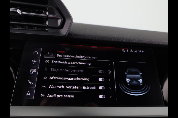 Audi A3 Limousine 30 TFSI Pro Line 110pk S-tronic | Stoelverwarming | 18 inch Lichtmetalen velgen | Cruise controle | Navigatie via App