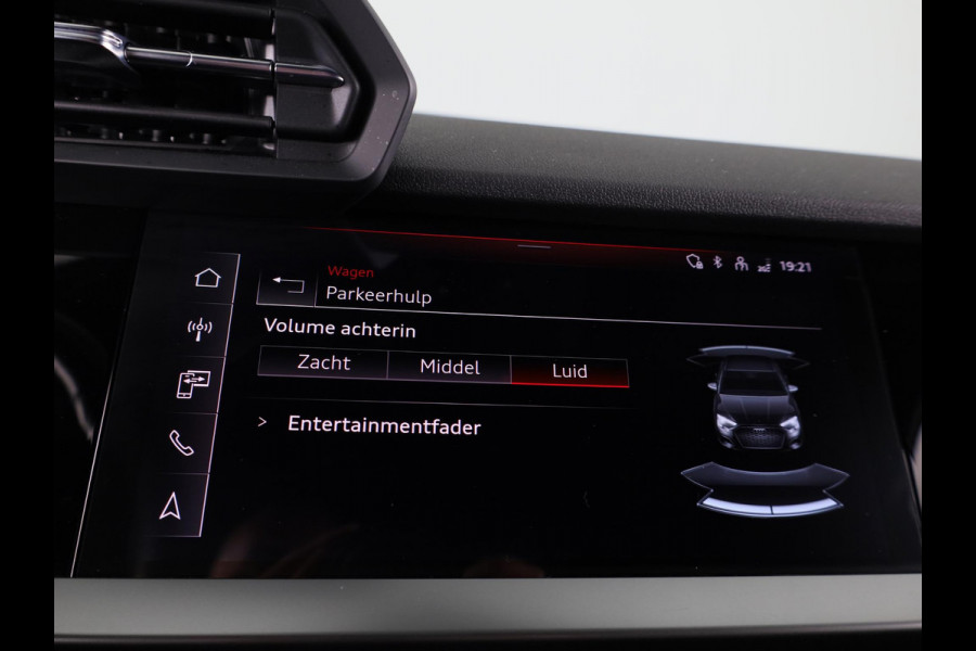 Audi A3 Limousine 30 TFSI Pro Line 110pk S-tronic | Stoelverwarming | 18 inch Lichtmetalen velgen | Cruise controle | Navigatie via App