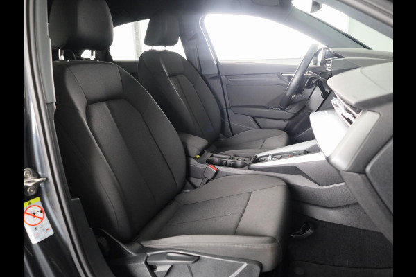 Audi A3 Limousine 30 TFSI Pro Line 110pk S-tronic | Stoelverwarming | 18 inch Lichtmetalen velgen | Cruise controle | Navigatie via App