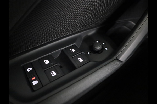 Audi A3 Limousine 30 TFSI Pro Line 110pk S-tronic | Stoelverwarming | 18 inch Lichtmetalen velgen | Cruise controle | Navigatie via App