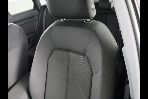 Audi A3 Limousine 30 TFSI Pro Line 110pk S-tronic | Stoelverwarming | 18 inch Lichtmetalen velgen | Cruise controle | Navigatie via App