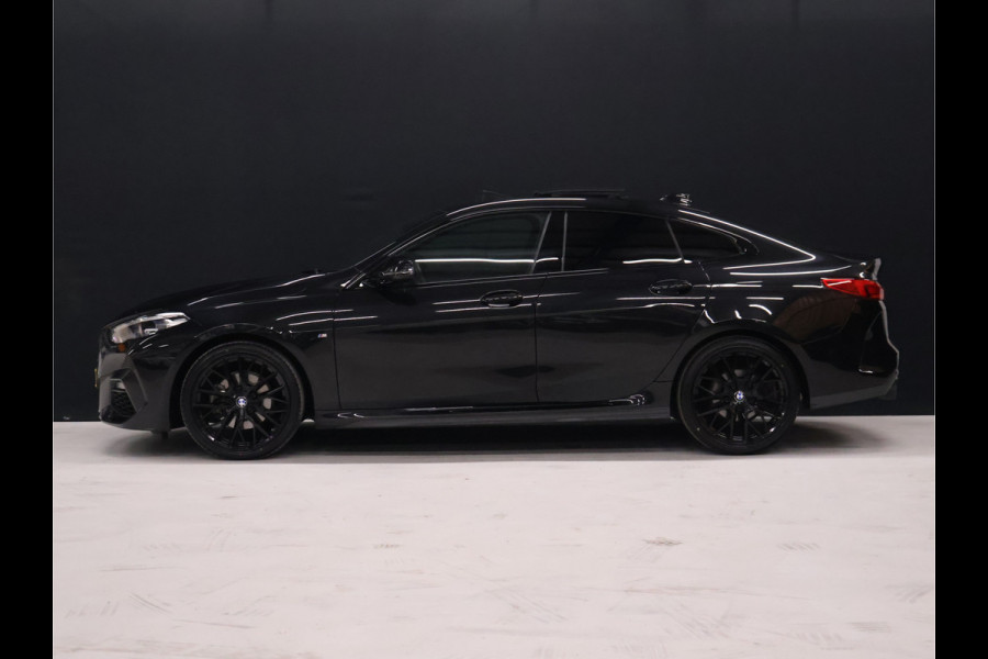 BMW 2 Serie Gran Coupé 218i M-Sport [SCHUIFKANTELDAK, APPLE CARPLAY, ANDROID, CAMERA, PDC V+A, VOL LEDER, CRUISE, CLIMATE, NIEUWSTAAT]