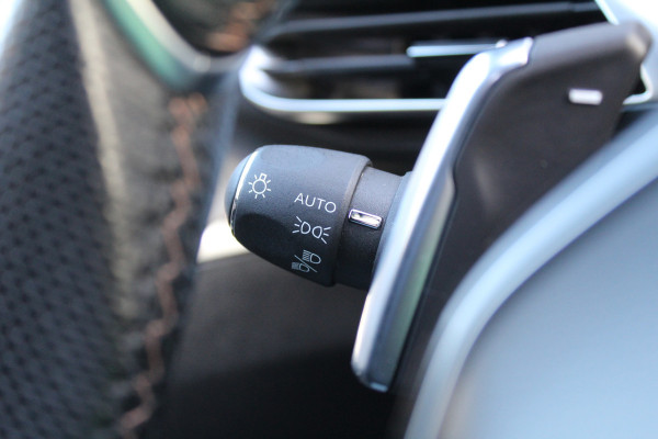 Peugeot 5008 1.2 PureTech GT 7p Automaat | Trekhaak | Camera | BLIS |