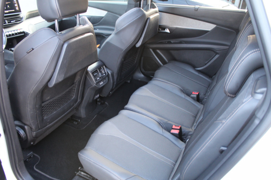 Peugeot 5008 1.2 PureTech GT 7p Automaat | Trekhaak | Camera | BLIS |