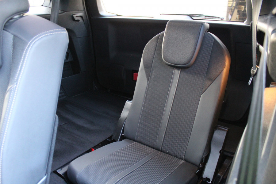 Peugeot 5008 1.2 PureTech GT 7p Automaat | Trekhaak | Camera | BLIS |