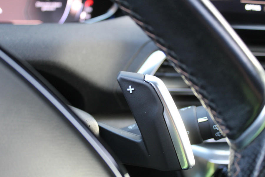 Peugeot 5008 1.2 PureTech GT 7p Automaat | Trekhaak | Camera | BLIS |
