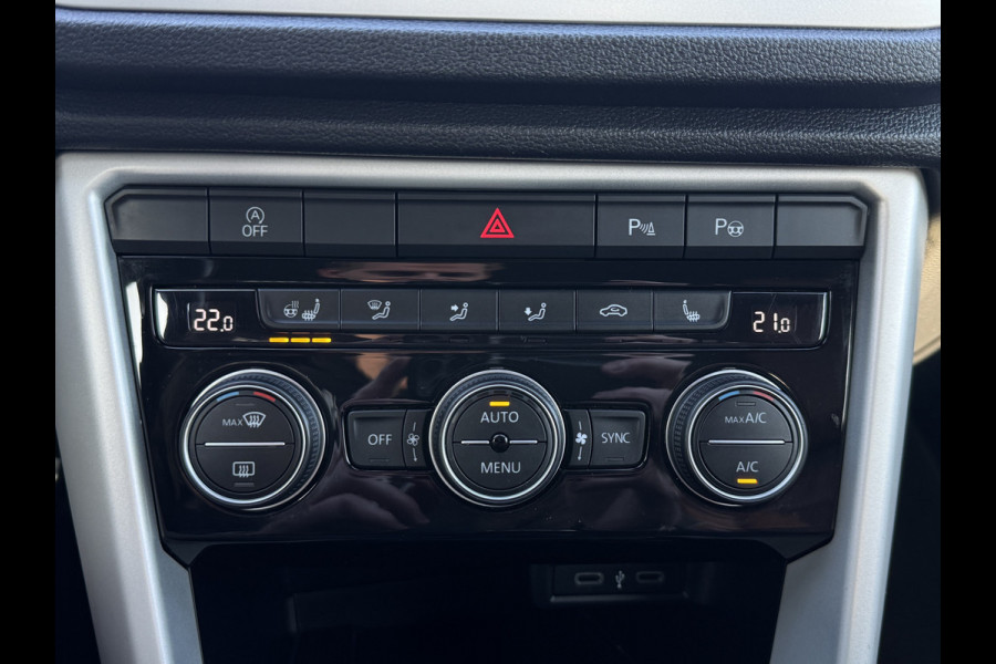 Volkswagen T-Roc Cabrio 1.5 TSI 150PK STYLE SPORT ST/STOELVERW TREKHAAK/NAVI/VIRTUAL/LEDER