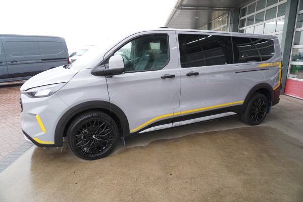 Ford Transit Custom 320L 2.0 TDCI 136PK L2H1 Trail DubbelCabine Schuifdeur L/R Nr. V090 | Airco | Adap | Navi| Camera | Blis |20 Inch Lm velgen DEMO