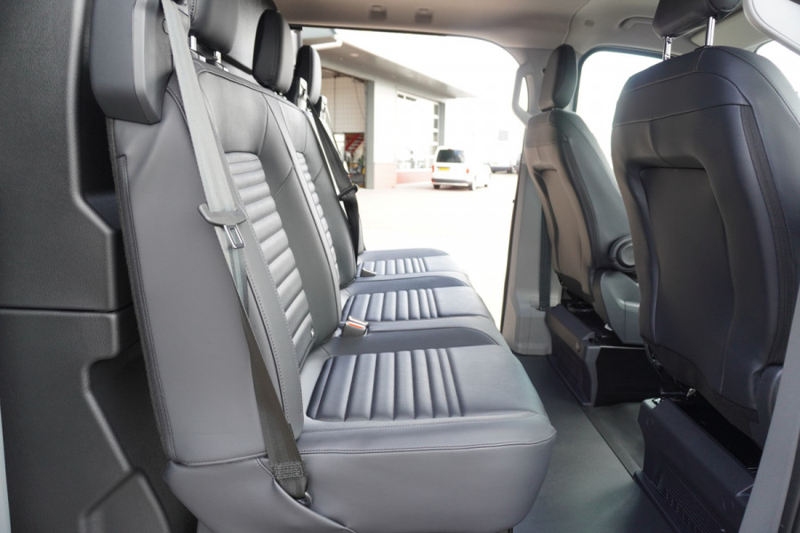 Ford Transit Custom 320L 2.0 TDCI 136PK L2H1 Trail DubbelCabine Schuifdeur L/R Nr. V090 | Airco | Adap | Navi| Camera | Blis |20 Inch Lm velgen DEMO