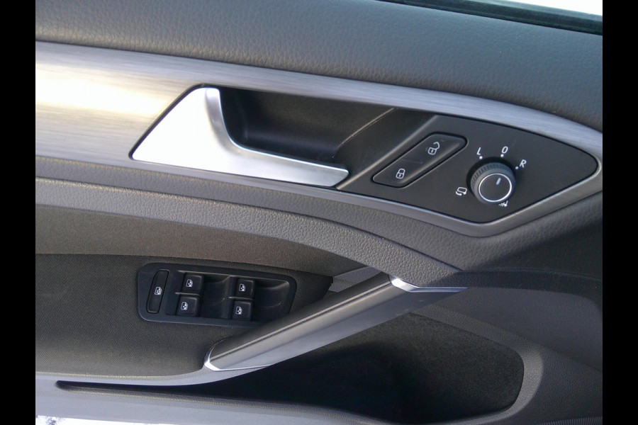 Volkswagen Golf Variant 1.5 TSI Comfortline Business Staat in Hoogeveen