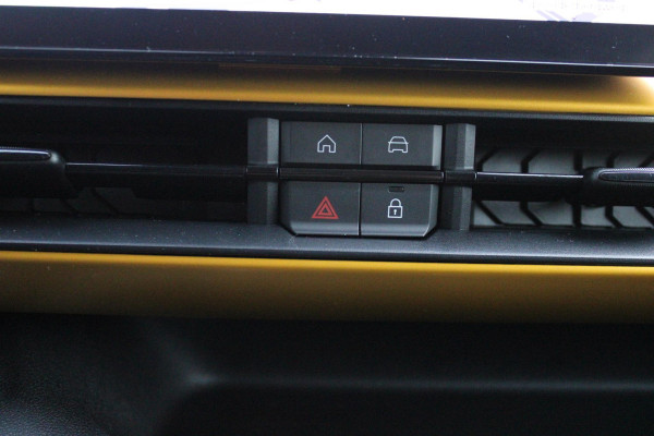 Jeep Avenger 1.2 110PK e-HYbrid SUMMIT | JBL PREMIUM AUDIO SYSTEEM | ACHTERUITRIJ CAMERA | STOEL VERWARMING | SFEERVERLICHTING | FULL LED KOPLAMPEN | 18" LICHTMETALEN VELGEN | DRAADLOZE TELEFOONLADER | DRAADLOZE APPLE CARPLAY/ANDROID AUTO | ADAPTIVE CRUISE CONTROL | PARKEERSENSOREN VOOR EN ACHTER | KEYLESS ENTRY/START | DODEHOEK DETECTIE | ELEKTRISCH BEDIENBARE ACHTERKLEP | VERWARMDE VOORRUIT | EXTRA GETINTE ACHTERRUITEN |