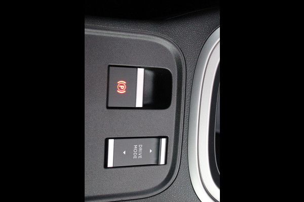 Jeep Avenger 1.2 110PK e-HYbrid SUMMIT | JBL PREMIUM AUDIO SYSTEEM | ACHTERUITRIJ CAMERA | STOEL VERWARMING | SFEERVERLICHTING | FULL LED KOPLAMPEN | 18" LICHTMETALEN VELGEN | DRAADLOZE TELEFOONLADER | DRAADLOZE APPLE CARPLAY/ANDROID AUTO | ADAPTIVE CRUISE CONTROL | PARKEERSENSOREN VOOR EN ACHTER | KEYLESS ENTRY/START | DODEHOEK DETECTIE | ELEKTRISCH BEDIENBARE ACHTERKLEP | VERWARMDE VOORRUIT | EXTRA GETINTE ACHTERRUITEN |