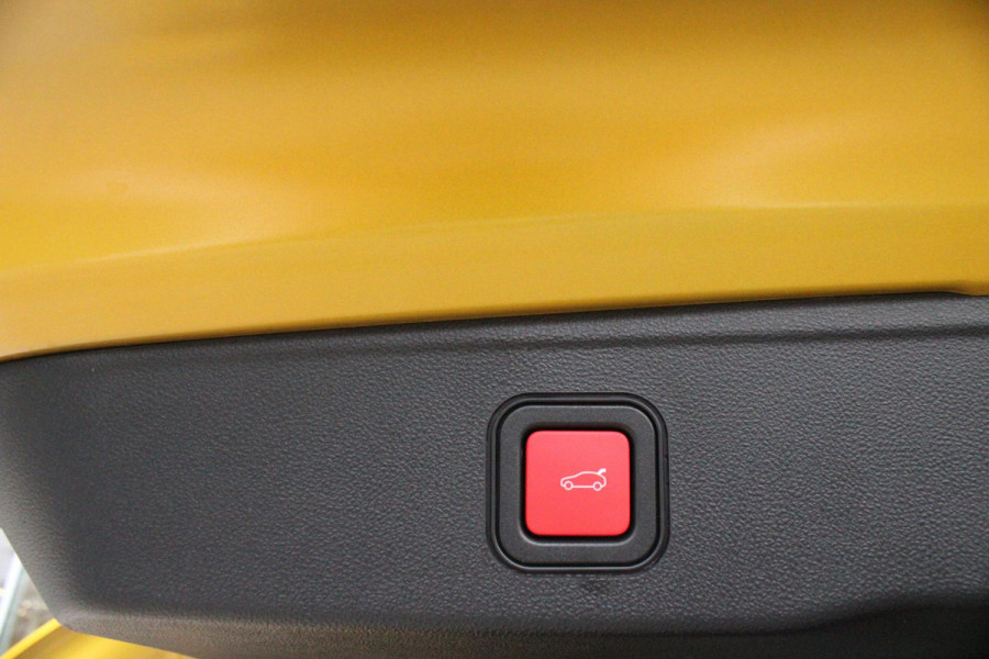 Jeep Avenger 1.2 110PK e-HYbrid SUMMIT | JBL PREMIUM AUDIO SYSTEEM | ACHTERUITRIJ CAMERA | STOEL VERWARMING | SFEERVERLICHTING | FULL LED KOPLAMPEN | 18" LICHTMETALEN VELGEN | DRAADLOZE TELEFOONLADER | DRAADLOZE APPLE CARPLAY/ANDROID AUTO | ADAPTIVE CRUISE CONTROL | PARKEERSENSOREN VOOR EN ACHTER | KEYLESS ENTRY/START | DODEHOEK DETECTIE | ELEKTRISCH BEDIENBARE ACHTERKLEP | VERWARMDE VOORRUIT | EXTRA GETINTE ACHTERRUITEN |