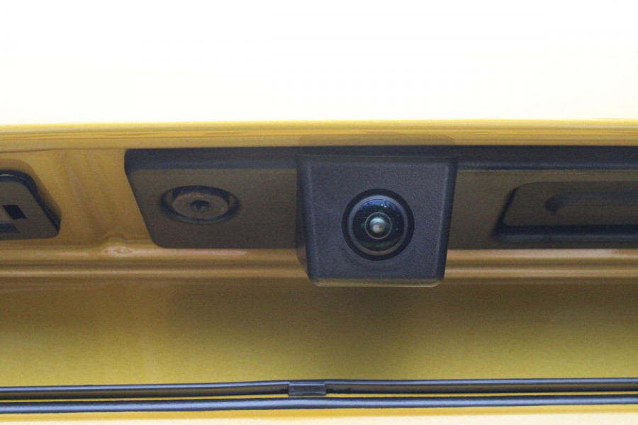 Jeep Avenger 1.2 110PK e-HYbrid SUMMIT | JBL PREMIUM AUDIO SYSTEEM | ACHTERUITRIJ CAMERA | STOEL VERWARMING | SFEERVERLICHTING | FULL LED KOPLAMPEN | 18" LICHTMETALEN VELGEN | DRAADLOZE TELEFOONLADER | DRAADLOZE APPLE CARPLAY/ANDROID AUTO | ADAPTIVE CRUISE CONTROL | PARKEERSENSOREN VOOR EN ACHTER | KEYLESS ENTRY/START | DODEHOEK DETECTIE | ELEKTRISCH BEDIENBARE ACHTERKLEP | VERWARMDE VOORRUIT | EXTRA GETINTE ACHTERRUITEN |