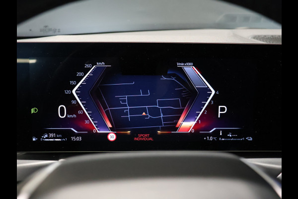 BMW 3 Serie Touring 320e Sport NW TYPE [TREKHAAK INKLAPBAAR, MEMORY SEATS, APPLE CARPLAY, ANDROID, LEDVERLICHTING, CAMERA, STOELVERWARMING, VOL LEDER, CRUISE, CLIMATE, NIEUWSTAAT]