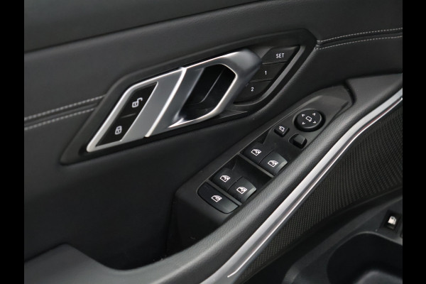 BMW 3 Serie Touring 320e Sport NW TYPE [TREKHAAK INKLAPBAAR, MEMORY SEATS, APPLE CARPLAY, ANDROID, LEDVERLICHTING, CAMERA, STOELVERWARMING, VOL LEDER, CRUISE, CLIMATE, NIEUWSTAAT]