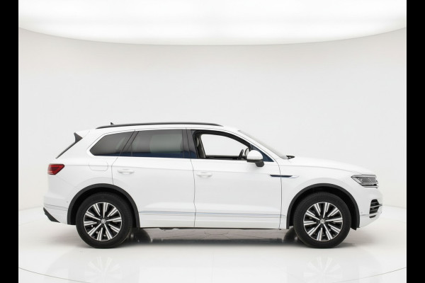 Volkswagen Touareg 3.0 TSi eHybrid ATMOSPHERE 4MOTION TREKHAAK/HEAD-UP/PANORAMADAK