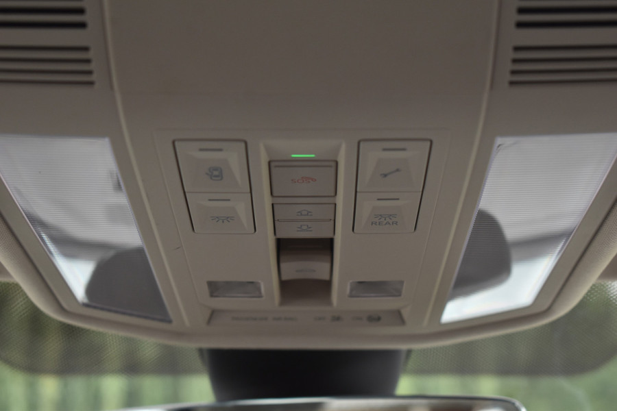 Volkswagen Touareg 3.0 TSi eHybrid ATMOSPHERE 4MOTION TREKHAAK/HEAD-UP/PANORAMADAK