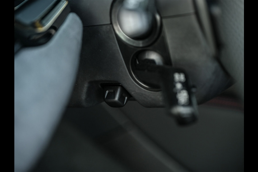 Audi A6 Avant 3.0 TFSI 368PK Quattro S-Edition · Panorama dak · Luchtvering · 6 Cilinder · Memory Seats · Tech Pro · Adaptive Cruise · B