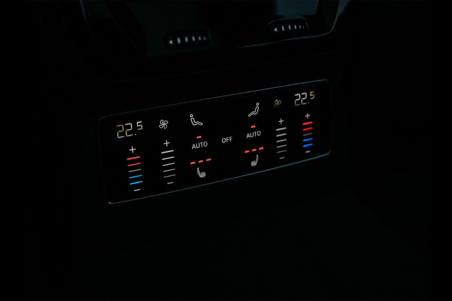 Audi A6 Avant 3.0 TFSI 368PK Quattro S-Edition · Panorama dak · Luchtvering · 6 Cilinder · Memory Seats · Tech Pro · Adaptive Cruise · B