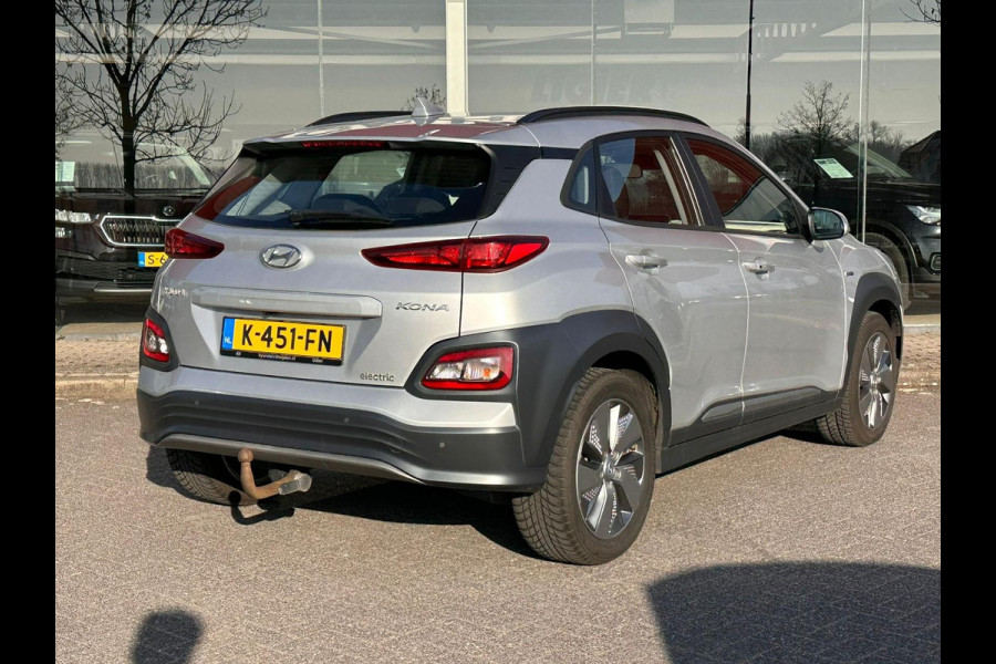 Hyundai Kona EV Comfort 64 kWh | SOH: 94,6% | Trekhaak | 3 Fase | Warmtepomp | Navi | Adaptive CC | Climate |