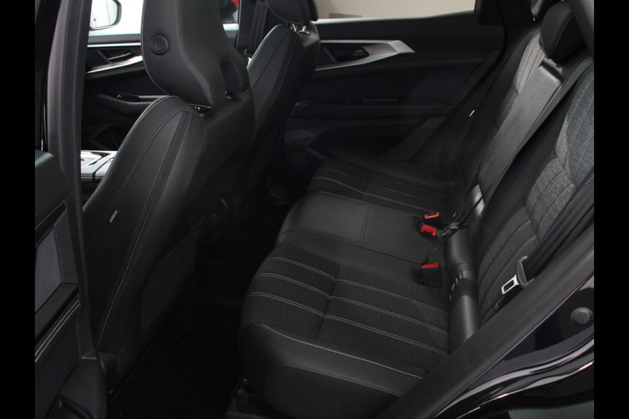 Renault Austral 1.3 mild hybrid 160 X-Tronic Demo! | Climate control | Cruise Control adaptief | Panorama dak | LED | Navigatie Sfeerverlichting Elektrische achterklep Stoel + stuurverwarming | 360* camera | Premium audio Arkamys