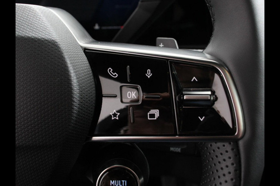 Renault Austral 1.3 mild hybrid 160 X-Tronic Demo! | Climate control | Cruise Control adaptief | Panorama dak | LED | Navigatie Sfeerverlichting Elektrische achterklep Stoel + stuurverwarming | 360* camera | Premium audio Arkamys