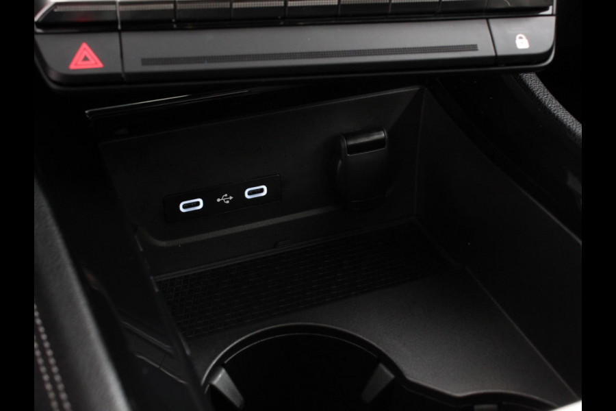 Renault Austral 1.3 mild hybrid 160 X-Tronic Demo! | Climate control | Cruise Control adaptief | Panorama dak | LED | Navigatie Sfeerverlichting Elektrische achterklep Stoel + stuurverwarming | 360* camera | Premium audio Arkamys