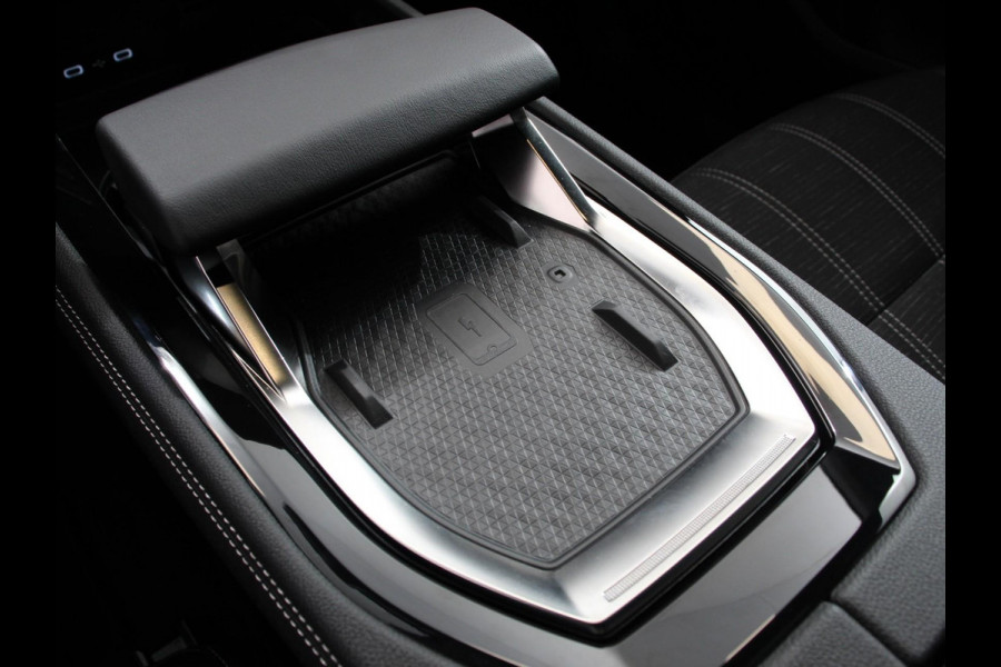 Renault Austral 1.3 mild hybrid 160 X-Tronic Demo! | Climate control | Cruise Control adaptief | Panorama dak | LED | Navigatie Sfeerverlichting Elektrische achterklep Stoel + stuurverwarming | 360* camera | Premium audio Arkamys