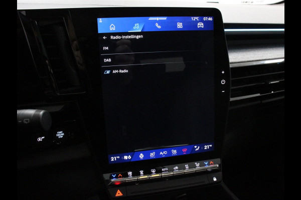 Renault Austral 1.3 mild hybrid 160 X-Tronic Demo! | Climate control | Cruise Control adaptief | Panorama dak | LED | Navigatie Sfeerverlichting Elektrische achterklep Stoel + stuurverwarming | 360* camera | Premium audio Arkamys