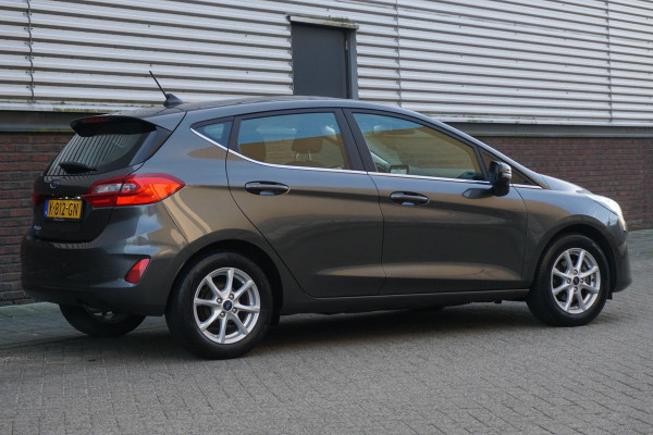 Ford Fiesta 1.0 EcoB.95PK Titanium Navigatie via AppleCarplay/ Parkeersensoren/December 2020.