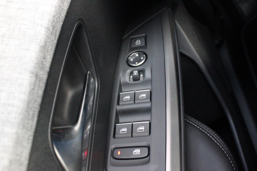 Peugeot 5008 1.6 plug-in Hybrid 195PK GT EXCLUSIVE 7 PERSOONS | PANORAMISCH SCHUIF/KANTEL DAK | FOCAL AUDIO SYSTEM | TREKHAAK MET AFNEEMBARE KOGEL | ELEKTRISCH BEDIENBARE VOORSTOELEN MET GEHEUGEN/MASSAGE FUNCTIE | STOEL/STUUR VERWARMING | NAVIGATIE | DRAADLOZE APPLE CARPLAY/ANDROID AUTO | FULL LED MATRIX KOPLAMPEN | 19" LICHTMETALEN VELGEN | ELEKTRISCH BEDIENBARE ACHTERKLEP | SFEER VERLICHTING | 360° CAMERA | DODEHOEK DETECTIE | KEYLESS ENTRY/START | 7,4KW ONBOARD CHARGER |