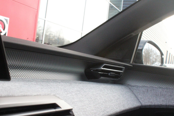 Peugeot 5008 1.6 plug-in Hybrid 195PK GT EXCLUSIVE 7 PERSOONS | PANORAMISCH SCHUIF/KANTEL DAK | FOCAL AUDIO SYSTEM | TREKHAAK MET AFNEEMBARE KOGEL | ELEKTRISCH BEDIENBARE VOORSTOELEN MET GEHEUGEN/MASSAGE FUNCTIE | STOEL/STUUR VERWARMING | NAVIGATIE | DRAADLOZE APPLE CARPLAY/ANDROID AUTO | FULL LED MATRIX KOPLAMPEN | 19" LICHTMETALEN VELGEN | ELEKTRISCH BEDIENBARE ACHTERKLEP | SFEER VERLICHTING | 360° CAMERA | DODEHOEK DETECTIE | KEYLESS ENTRY/START | 7,4KW ONBOARD CHARGER |