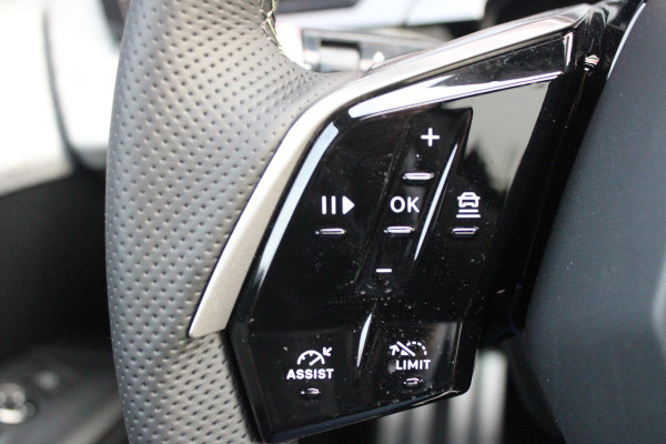 Peugeot 5008 1.6 plug-in Hybrid 195PK GT EXCLUSIVE 7 PERSOONS | PANORAMISCH SCHUIF/KANTEL DAK | FOCAL AUDIO SYSTEM | TREKHAAK MET AFNEEMBARE KOGEL | ELEKTRISCH BEDIENBARE VOORSTOELEN MET GEHEUGEN/MASSAGE FUNCTIE | STOEL/STUUR VERWARMING | NAVIGATIE | DRAADLOZE APPLE CARPLAY/ANDROID AUTO | FULL LED MATRIX KOPLAMPEN | 19" LICHTMETALEN VELGEN | ELEKTRISCH BEDIENBARE ACHTERKLEP | SFEER VERLICHTING | 360° CAMERA | DODEHOEK DETECTIE | KEYLESS ENTRY/START | 7,4KW ONBOARD CHARGER |