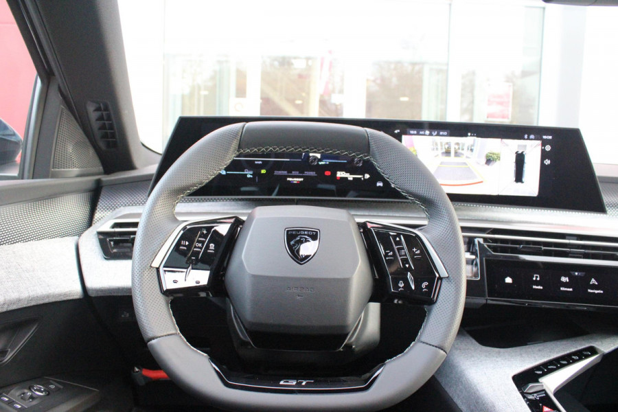 Peugeot 5008 1.6 plug-in Hybrid 195PK GT EXCLUSIVE 7 PERSOONS | PANORAMISCH SCHUIF/KANTEL DAK | FOCAL AUDIO SYSTEM | TREKHAAK MET AFNEEMBARE KOGEL | ELEKTRISCH BEDIENBARE VOORSTOELEN MET GEHEUGEN/MASSAGE FUNCTIE | STOEL/STUUR VERWARMING | NAVIGATIE | DRAADLOZE APPLE CARPLAY/ANDROID AUTO | FULL LED MATRIX KOPLAMPEN | 19" LICHTMETALEN VELGEN | ELEKTRISCH BEDIENBARE ACHTERKLEP | SFEER VERLICHTING | 360° CAMERA | DODEHOEK DETECTIE | KEYLESS ENTRY/START | 7,4KW ONBOARD CHARGER |