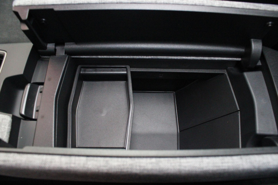 Peugeot 5008 1.6 plug-in Hybrid 195PK GT EXCLUSIVE 7 PERSOONS | PANORAMISCH SCHUIF/KANTEL DAK | FOCAL AUDIO SYSTEM | TREKHAAK MET AFNEEMBARE KOGEL | ELEKTRISCH BEDIENBARE VOORSTOELEN MET GEHEUGEN/MASSAGE FUNCTIE | STOEL/STUUR VERWARMING | NAVIGATIE | DRAADLOZE APPLE CARPLAY/ANDROID AUTO | FULL LED MATRIX KOPLAMPEN | 19" LICHTMETALEN VELGEN | ELEKTRISCH BEDIENBARE ACHTERKLEP | SFEER VERLICHTING | 360° CAMERA | DODEHOEK DETECTIE | KEYLESS ENTRY/START | 7,4KW ONBOARD CHARGER |