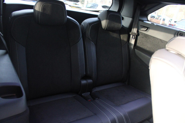 Peugeot 5008 1.6 plug-in Hybrid 195PK GT EXCLUSIVE 7 PERSOONS | PANORAMISCH SCHUIF/KANTEL DAK | FOCAL AUDIO SYSTEM | TREKHAAK MET AFNEEMBARE KOGEL | ELEKTRISCH BEDIENBARE VOORSTOELEN MET GEHEUGEN/MASSAGE FUNCTIE | STOEL/STUUR VERWARMING | NAVIGATIE | DRAADLOZE APPLE CARPLAY/ANDROID AUTO | FULL LED MATRIX KOPLAMPEN | 19" LICHTMETALEN VELGEN | ELEKTRISCH BEDIENBARE ACHTERKLEP | SFEER VERLICHTING | 360° CAMERA | DODEHOEK DETECTIE | KEYLESS ENTRY/START | 7,4KW ONBOARD CHARGER |