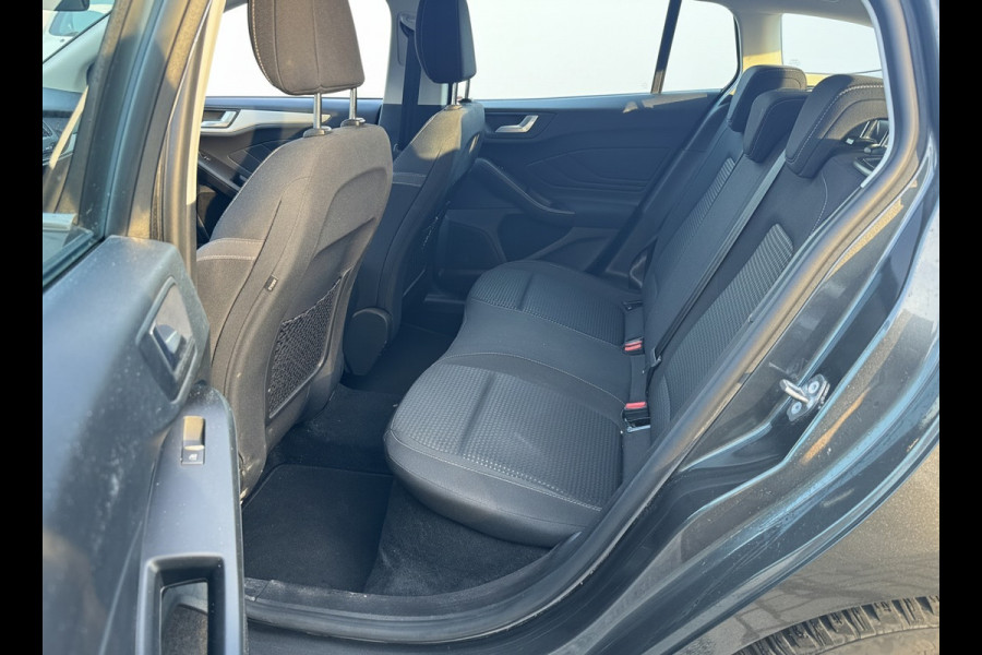 Ford FOCUS Wagon 1.0 EcoBoost TREND EDITION BUSINESS TREKHAAK/NAVI/CARPLAY