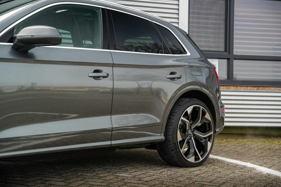 Audi Q5 55 TFSI e quattro Competition Panoramadak Leer 22"LM