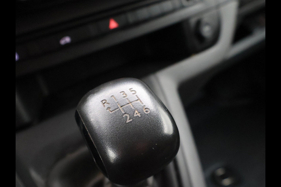 Peugeot Expert LONG 2.0 BLUEHDI 120 PK L3H1 + APPLE CARPLAY | TREKHAAK 2500 KG | CRUISE | DAB