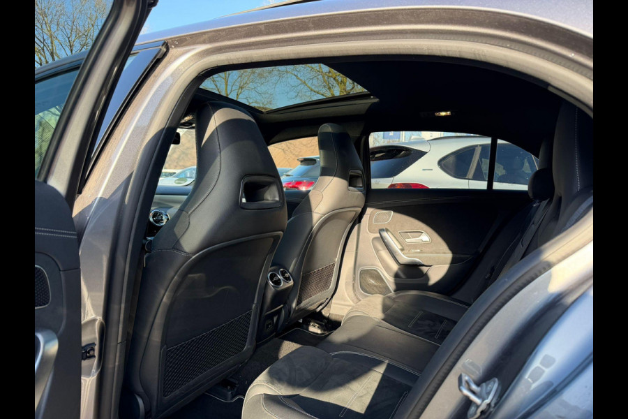 Mercedes-Benz A-Klasse 250 e Business Solution AMG Limited BOMVOL! | PANO | BURMESTER| MEMORY STOELEN| ELEK. TREKHAAK| ADAP. CRUISE/ DISTRONIC | SFEERVERLICHTING | All season banden |