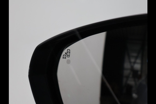 Peugeot 3008 1.6 HYbrid 225 PK PHEV ALLURE PACK + 19 INCH | ADAPTIVE CRUISE | CAMERA | NAVIGATIE | CARPLAY