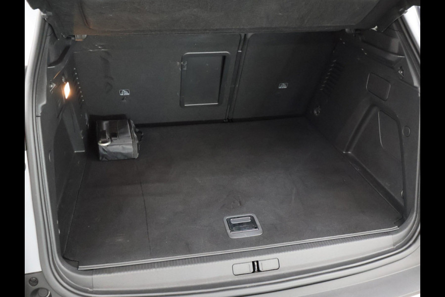 Peugeot 3008 1.6 HYbrid 225 PK PHEV ALLURE PACK + 19 INCH | ADAPTIVE CRUISE | CAMERA | NAVIGATIE | CARPLAY