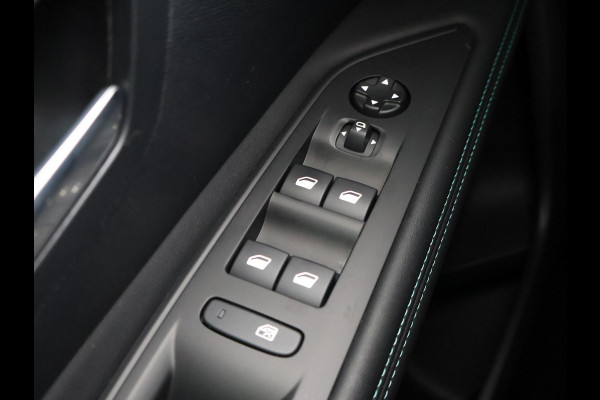 Peugeot 3008 1.6 HYbrid 225 PK PHEV ALLURE PACK + 19 INCH | ADAPTIVE CRUISE | CAMERA | NAVIGATIE | CARPLAY
