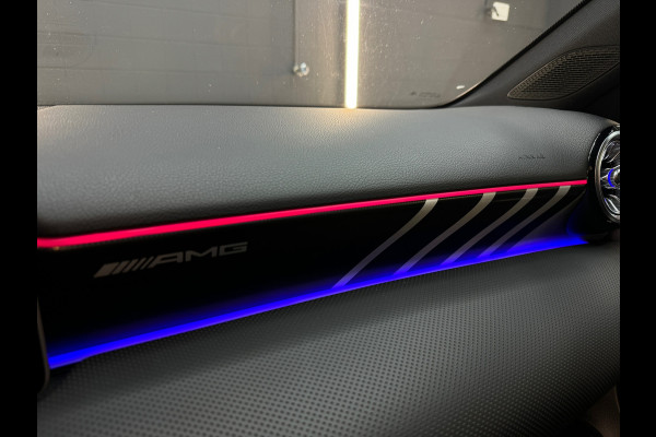 Mercedes-Benz A-Klasse AMG 35 4MATIC Pano|Aero|Sfeer|Night