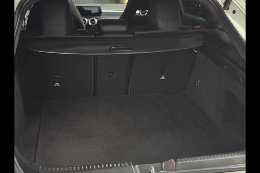 Mercedes-Benz CLA-Klasse Shooting Brake 180 AMG | NAP | PANO | CAMERA | NL AUTO