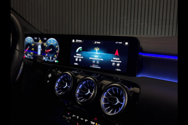 Mercedes-Benz CLA-Klasse Shooting Brake 180 AMG | NAP | PANO | CAMERA | NL AUTO