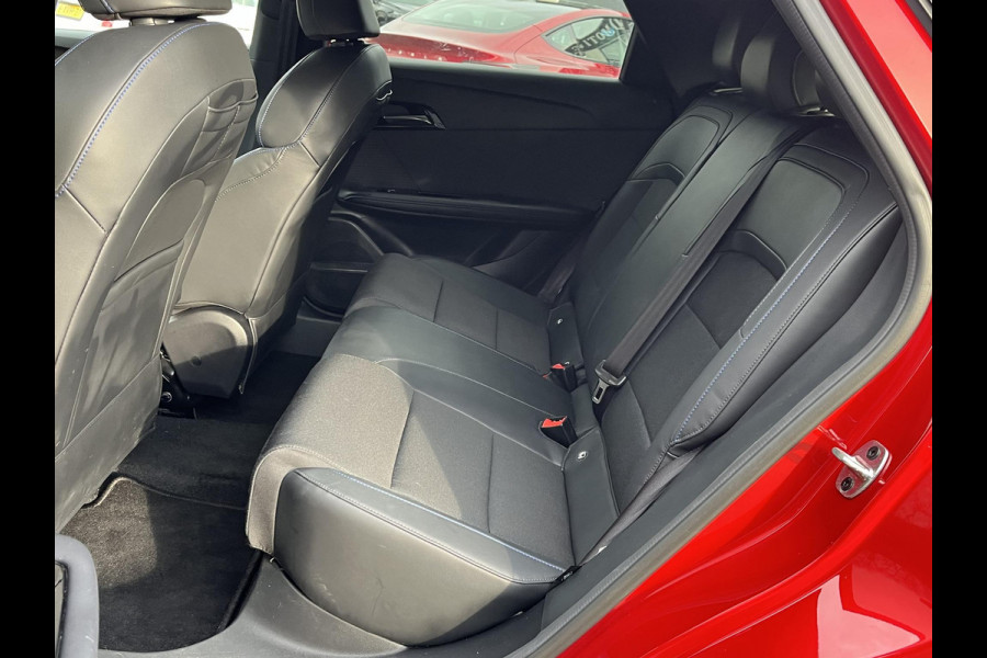 MG Mg4 electric 64 kWh Luxury LONG RANGE | SOH 98%|15.000KM! | DEALER ONDERHOUDEN| 7 JAAR GARANTIE BIJ MG| SUPER COMPLETE AUTO| RONDOMZICHT CAMERA| STOEL+ STUUR VERWARMING| DODE HOEK