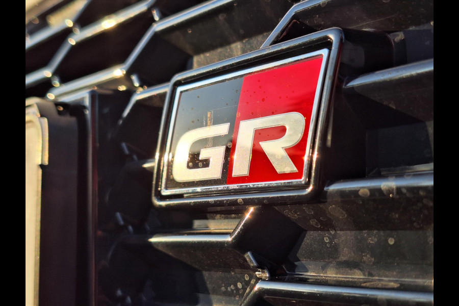 Toyota C-HR 2.0 High Power PHEV GR Sport | Elektrische achterklep, Stoel + Stuurverwarming, Half leer, Dodehoekherkenning, 19 inch, LED, Gro